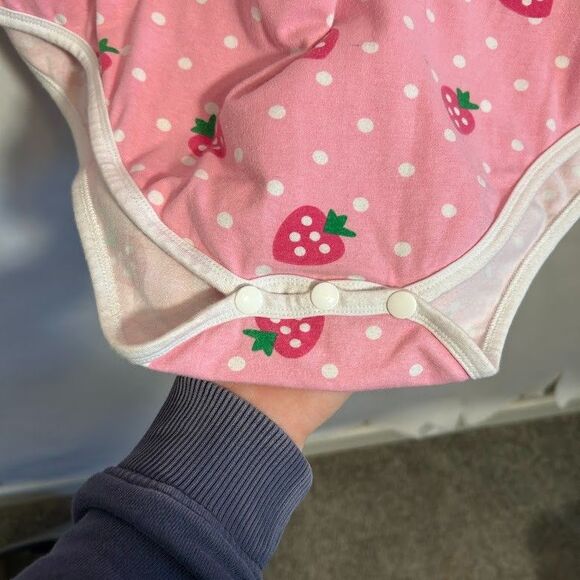 Little For Bigs Bodysuit XXXXL Strawberry Crybaby Pink Collar DDLG - Picture 8 of 10
